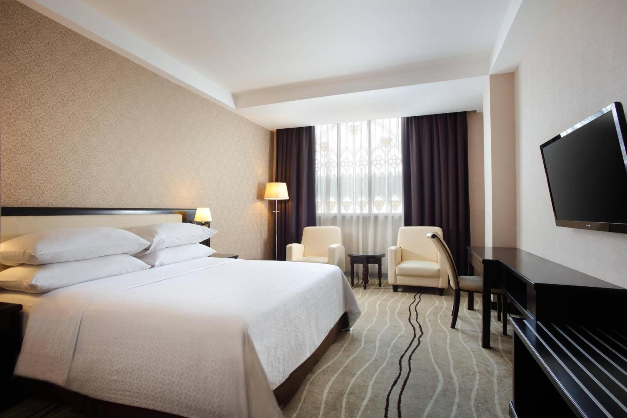 Four Points By Sheraton Медан Экстерьер фото
