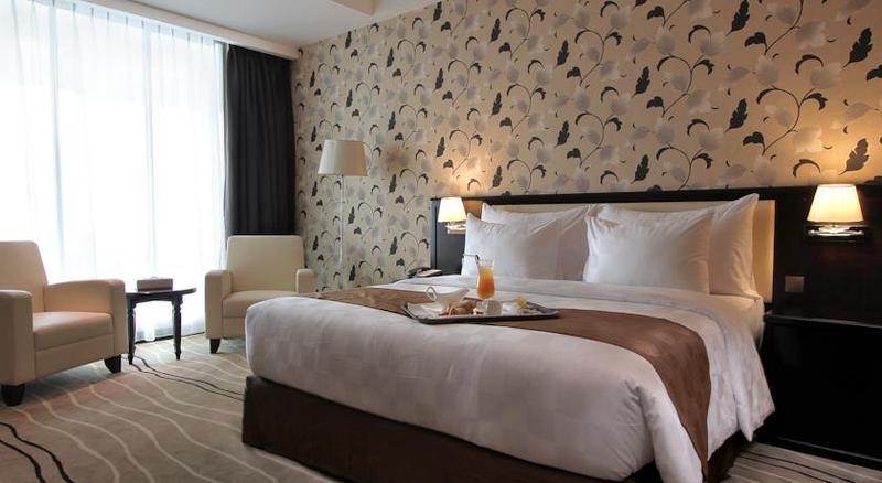 Four Points By Sheraton Медан Экстерьер фото