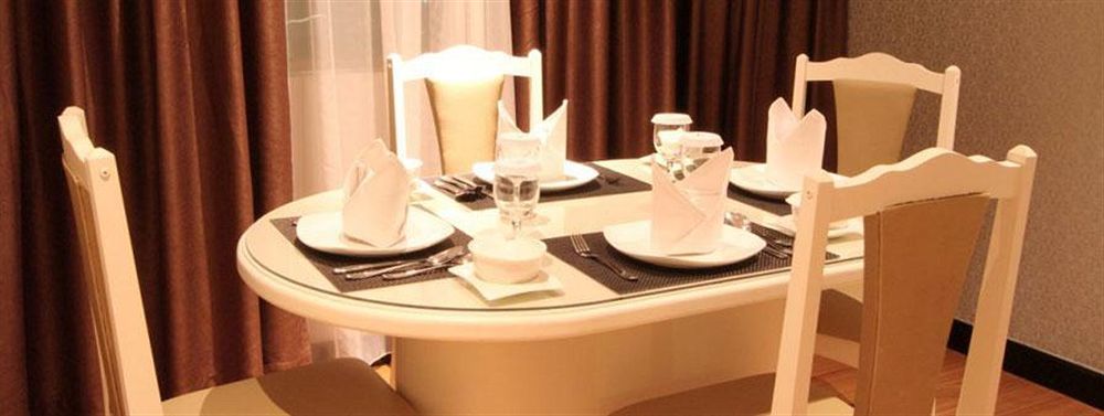 Four Points By Sheraton Медан Экстерьер фото